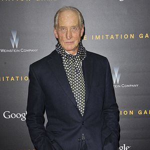 Fotoğraf Charles Dance