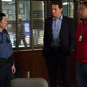 Fotoğraf Sasha Roiz