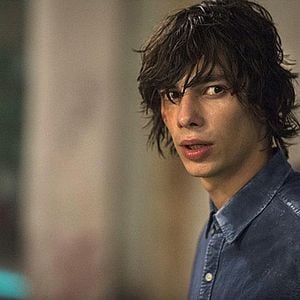 Fotoğraf Devon Bostick