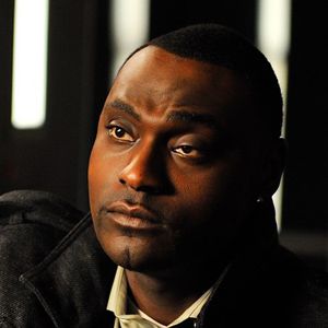 Fotoğraf Adrian Holmes