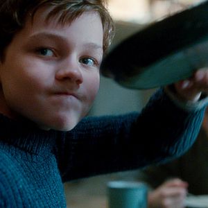 Fotoğraf Levi Miller (II)