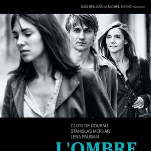 Fotoğraf Kadınların Gölgesinde