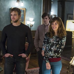 Fotoğraf Olivia Cooke