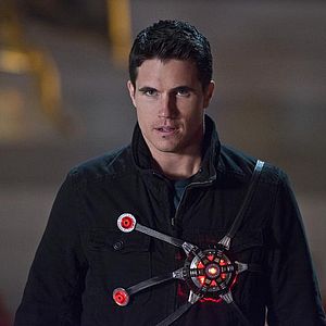 Fotoğraf Robbie Amell