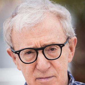 Fotoğraf Mantıksız Adam