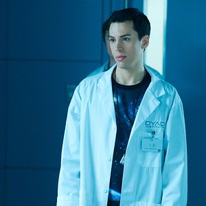 Fotoğraf Jordan Gavaris