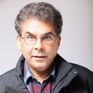 Fotoğraf Sheldon Lettich