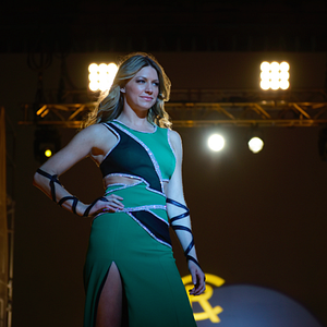 Fotoğraf Jes Macallan