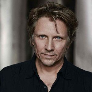 Fotoğraf John Ralston