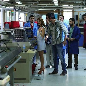 Fotoğraf Fabrika Kızı