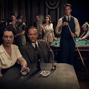 Fotoğraf Ashley Zukerman