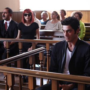 Fotoğraf Tatlı Küçük Yalancılar