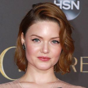 Fotoğraf Holliday Grainger