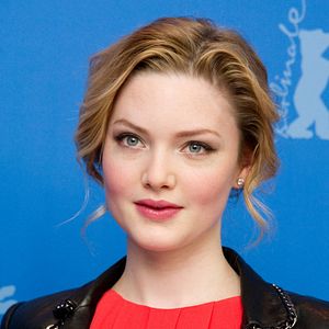 Fotoğraf Holliday Grainger