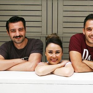 Fotoğraf Piyasadan Büyük Alacağımız Var