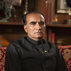 Fotoğraf Iqbal Theba