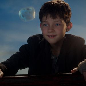 Fotoğraf Levi Miller (II)