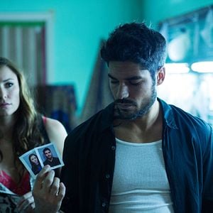 Fotoğraf D.J. Cotrona