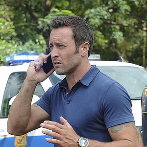 Fotoğraf Alex O'Loughlin