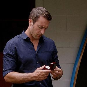 Fotoğraf Alex O'Loughlin
