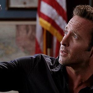 Fotoğraf Alex O'Loughlin