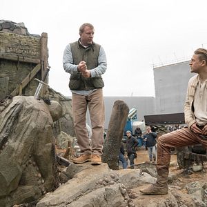 Fotoğraf Kral Arthur: Kılıç Efsanesi