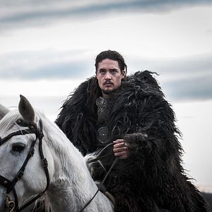 Fotoğraf Alexander Dreymon