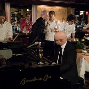 Fotoğraf A Very Murray Christmas