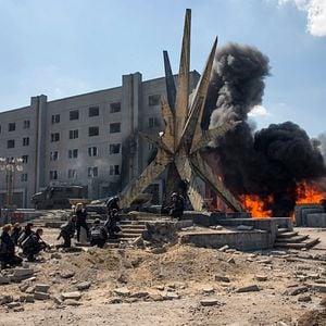 Fotoğraf Açlık Oyunları: Alaycı Kuş Bölüm 2