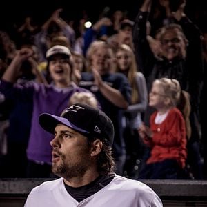 Fotoğraf Kristoffer Polaha