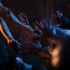 Fotoğraf Baskın: Karabasan