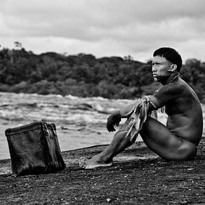 Fotoğraf El abrazo de la serpiente
