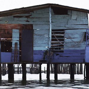 Fotoğraf Between Sea and Land