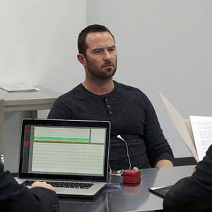 Fotoğraf Sullivan Stapleton