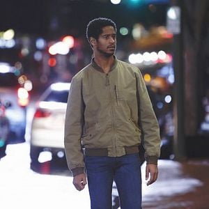 Fotoğraf Alfred Enoch