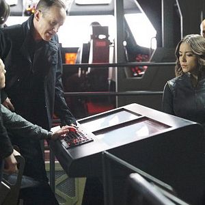 Fotoğraf Henry Simmons