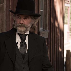 Fotoğraf Bone Tomahawk