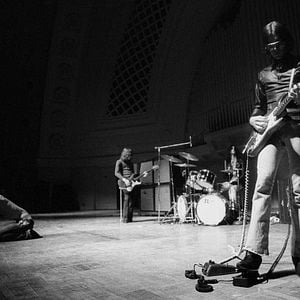 Fotoğraf Gimme Danger