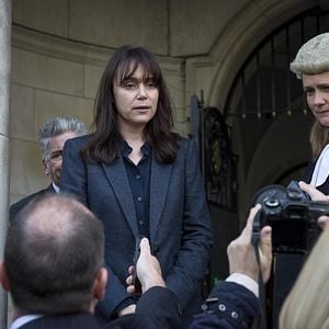 Fotoğraf Keeley Hawes