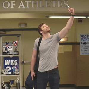 Fotoğraf Derek Theler