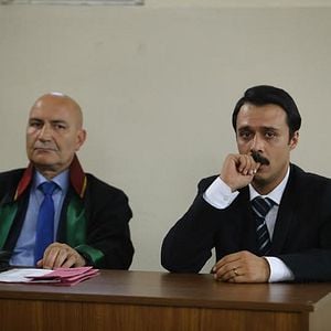 Fotoğraf Kırgın Çiçekler