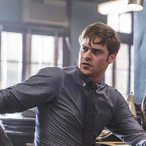 Fotoğraf Grey Damon