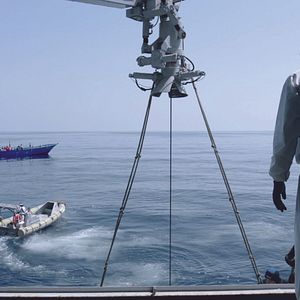 Fotoğraf Denizdeki Ateş