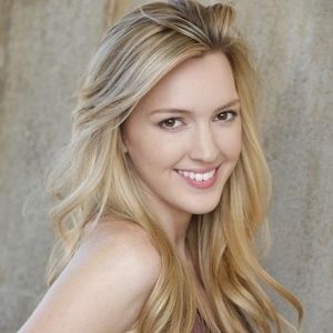 Fotoğraf Kayla Carlyle