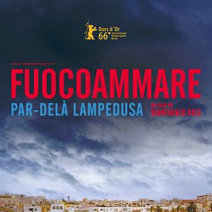 Fotoğraf Denizdeki Ateş