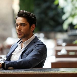 Fotoğraf Bana Sevmeyi Anlat