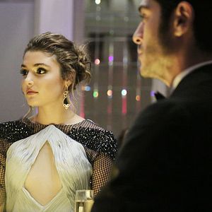 Fotoğraf Aşk Laftan Anlamaz