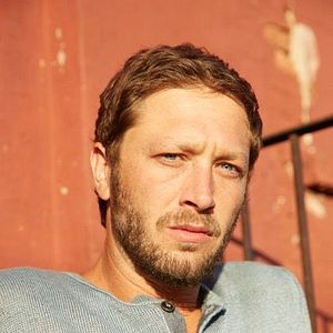 Fotoğraf Ebon Moss-Bachrach