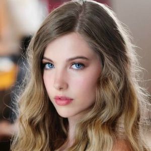 Fotoğraf Kaylin Mally