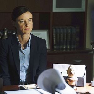 Fotoğraf Secrets And Lies (US)